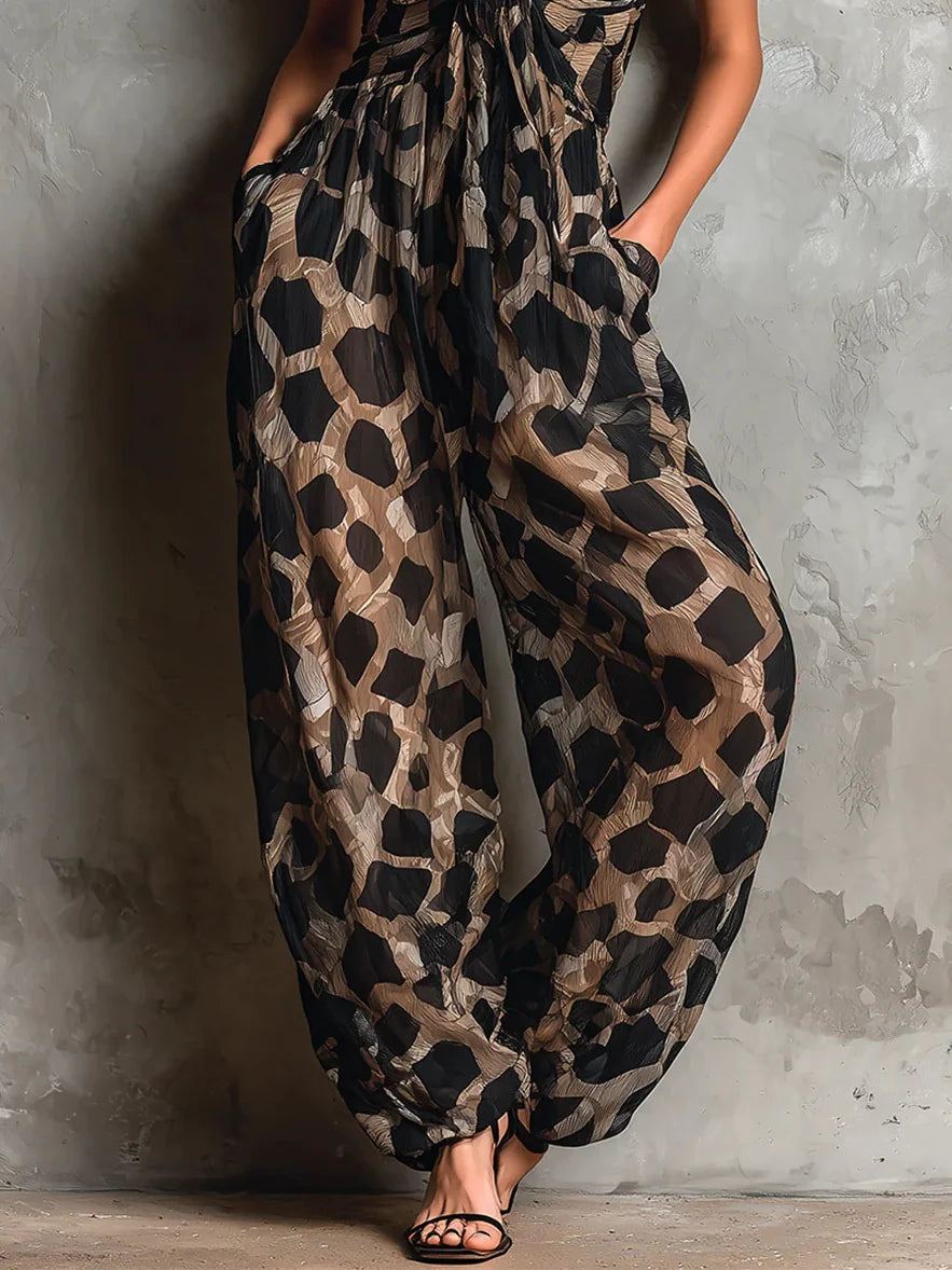 Leonor | Mono estampado animal con escote halter