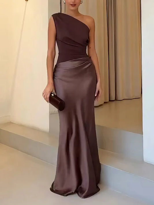 Isabela | Vestido de gala con hombro único y falda satinada sirena
