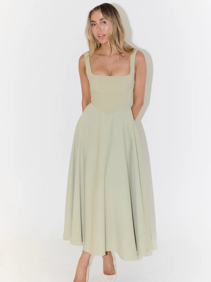 Melisa | Vestido midi negro con escote cuadrado