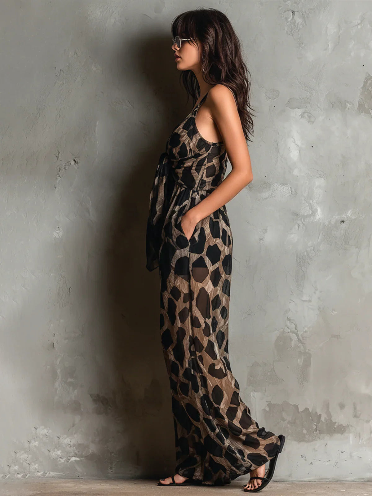 Leonor | Mono estampado animal con escote halter