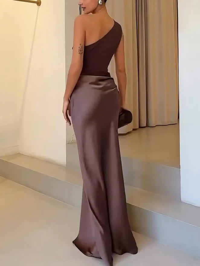 Isabela | Vestido de gala con hombro único y falda satinada sirena